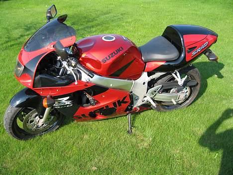 Suzuki GSX-R 600 ~sælges~ billede 3