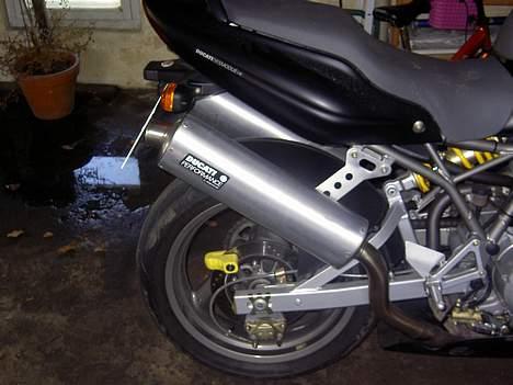 Ducati 750 S.i.e. Dark - Har lige fået sat de nye Termignoni udstødninger på. billede 1