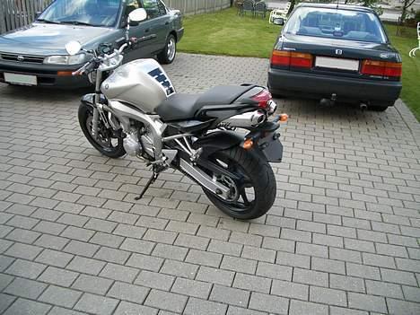 Yamaha FZ6-N (Solgt) billede 4
