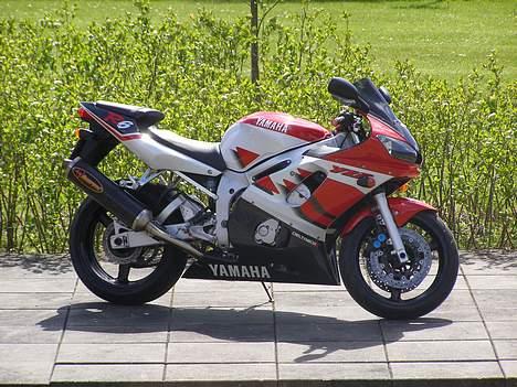 Yamaha YZF R6 - Solgt billede 2