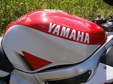 Yamaha YZF R6 - Solgt billede 12