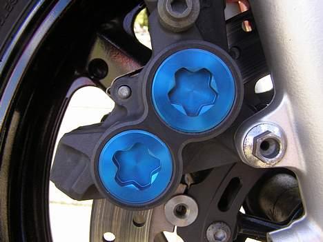 Yamaha YZF R6 - Solgt billede 16