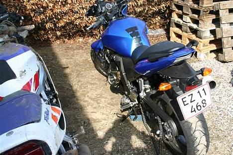 Kawasaki Z750S DØD - Efter mødet med en modkørene bil søndag d. 23/4 billede 9