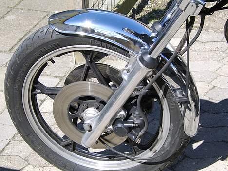 Suzuki GS550L billede 8