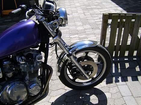 Suzuki GS550L billede 12
