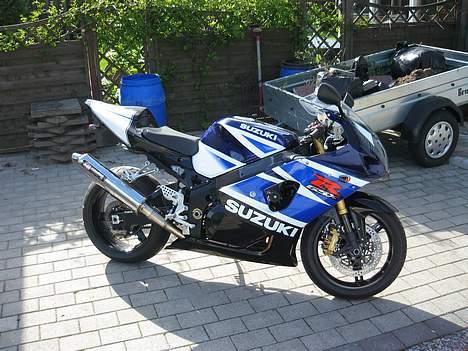 Suzuki gsxr 1000 k3 - Første gang jeg havde den ude i solskind billede 1