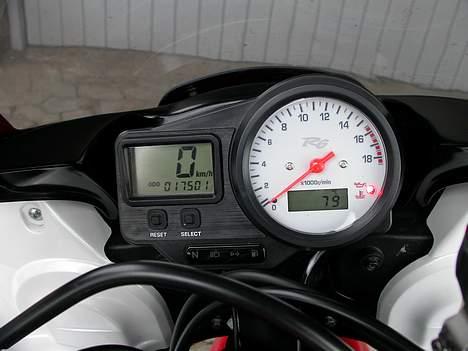 Yamaha YZF R6 - SOLGT - De kører ikke så meget nede i Italien. billede 6