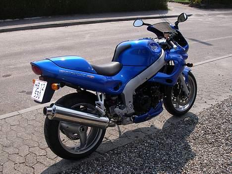Triumph 955i Sprint RS billede 1