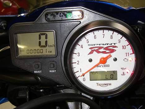 Triumph 955i Sprint RS billede 5