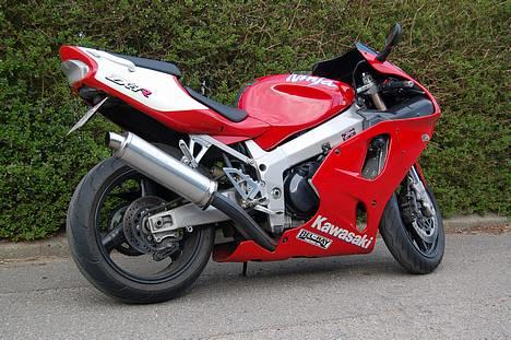 Kawasaki ZX7R (Solgt) billede 4