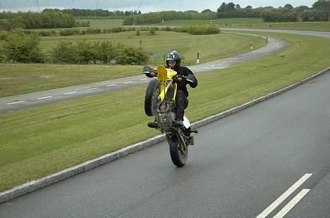 Suzuki DRZ400SM *TYVLÅNT!* billede 10