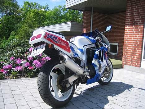 Suzuki GSXR 400 ***SOLGT*** billede 5