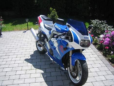 Suzuki GSXR 400 ***SOLGT*** billede 11