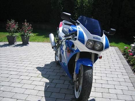 Suzuki GSXR 400 ***SOLGT*** billede 13