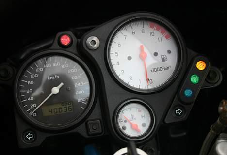 Honda VTR1000 Firestorm billede 11