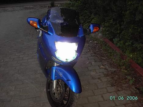 Honda Cbr 1100 er solgt - Wideview xenon 6000k billede 17
