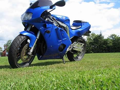 Suzuki gsxr 400r gk76a (SOLGT) billede 8