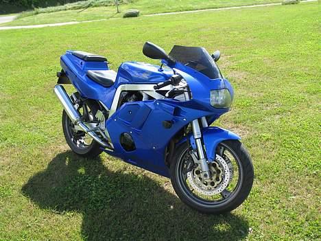 Suzuki gsxr 400r gk76a (SOLGT) billede 9