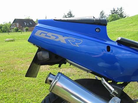 Suzuki gsxr 400r gk76a (SOLGT) billede 13