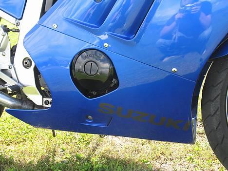 Suzuki gsxr 400r gk76a (SOLGT) billede 14