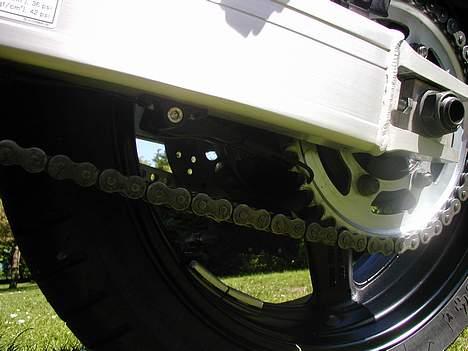 Yamaha FZS 1000 - Duo kædesmører det virker billede 9