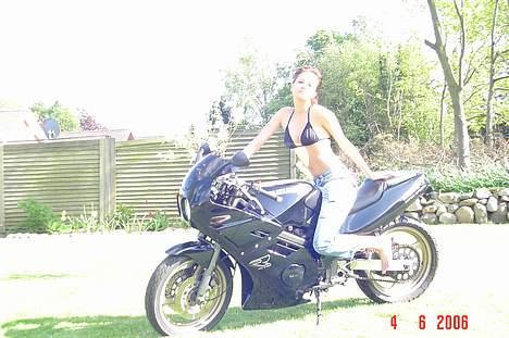 Suzuki gsxr250 solgt billede 6