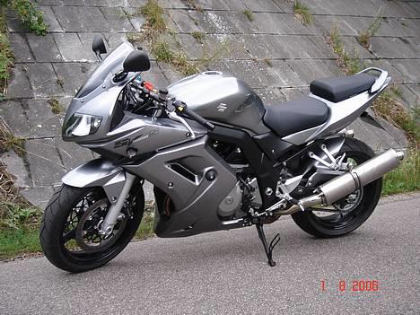 Suzuki SV 1000 S K6 ** SOLGT ** billede 1