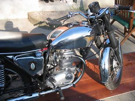 BSA Starfire B25 billede 3