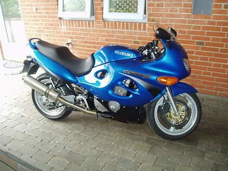 Suzuki gsx 600 f billede 1