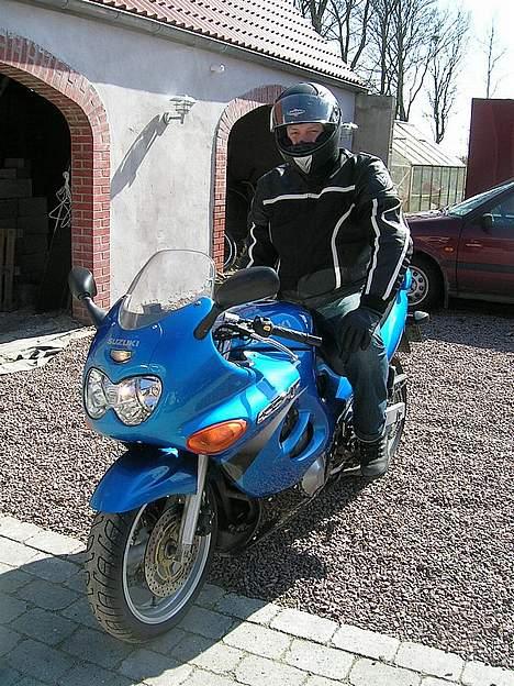 Suzuki gsx 600 f billede 3