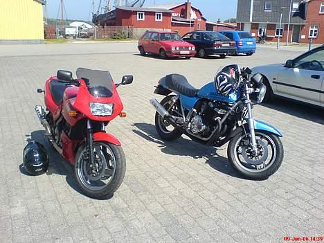 Suzuki Gsx 750 - Stadig havnen i horbo - min kammerats flotte Gpz500 billede 13