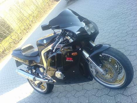 Suzuki GSXR 400 R SOLGT*SOLGT - første dag efter omlakering billede 7