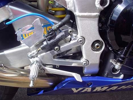 Yamaha yzf R1 billede 8