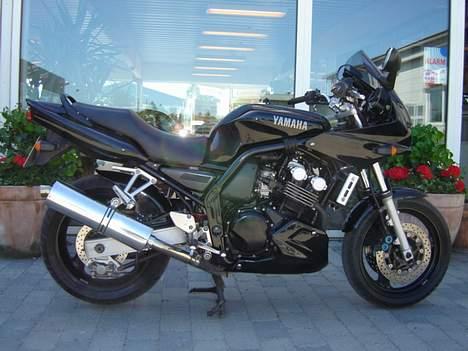 Yamaha FZS Fazer 600  - En dag på arbejde, hvor jeg ikke li´eeee havde noget at lave billede 5