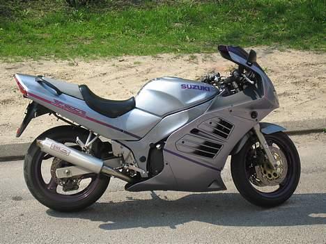 Suzuki RF 600 billede 9