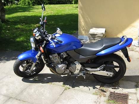 Honda CBR 600 Hornet *SOLGT* billede 3