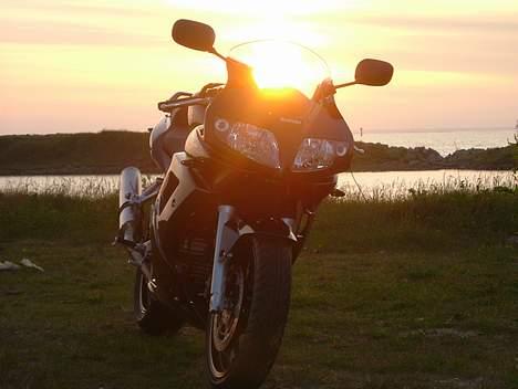 Suzuki sv 650 s *Solgt* billede 3