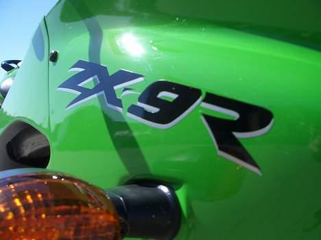 Kawasaki ZX9R *SOLGT* billede 11