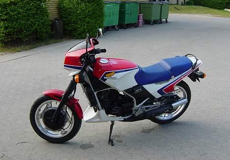 Honda MVX250F (SOLGT) billede 1