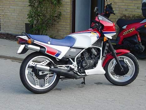 Honda MVX250F (SOLGT) billede 2