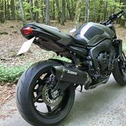 Yamaha FZ1