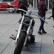 Suzuki VIKING V-Twin 45° VZ Custom Marauder