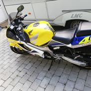 Honda CBR 600 F4i sport