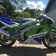 Kawasaki Zxr