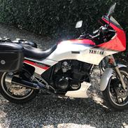 Yamaha XJ 600