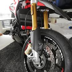 Aprilia Dorsoduro 900