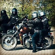Suzuki Intruder VS700 GLG