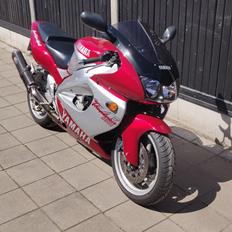 Yamaha YZF 1000 R Thunderace (Solgt)