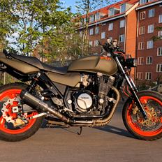 Yamaha XJR1200