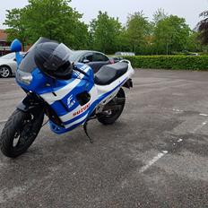 Suzuki gsx f